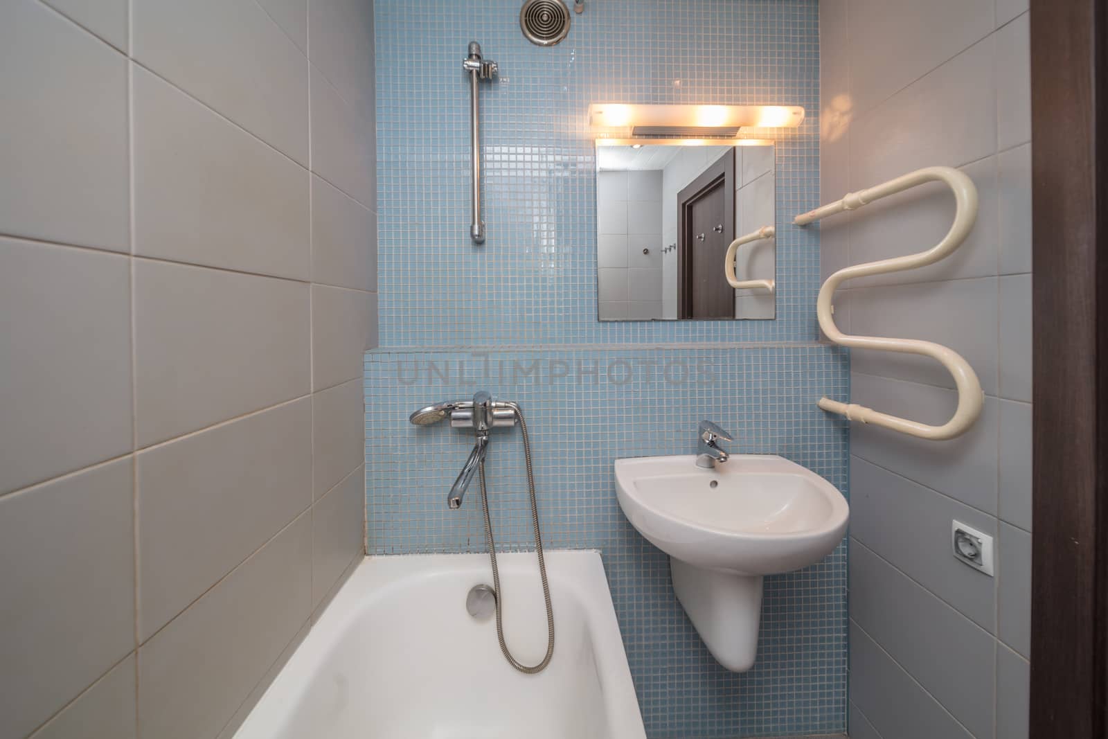 Small grey bathroom by olga_sweet