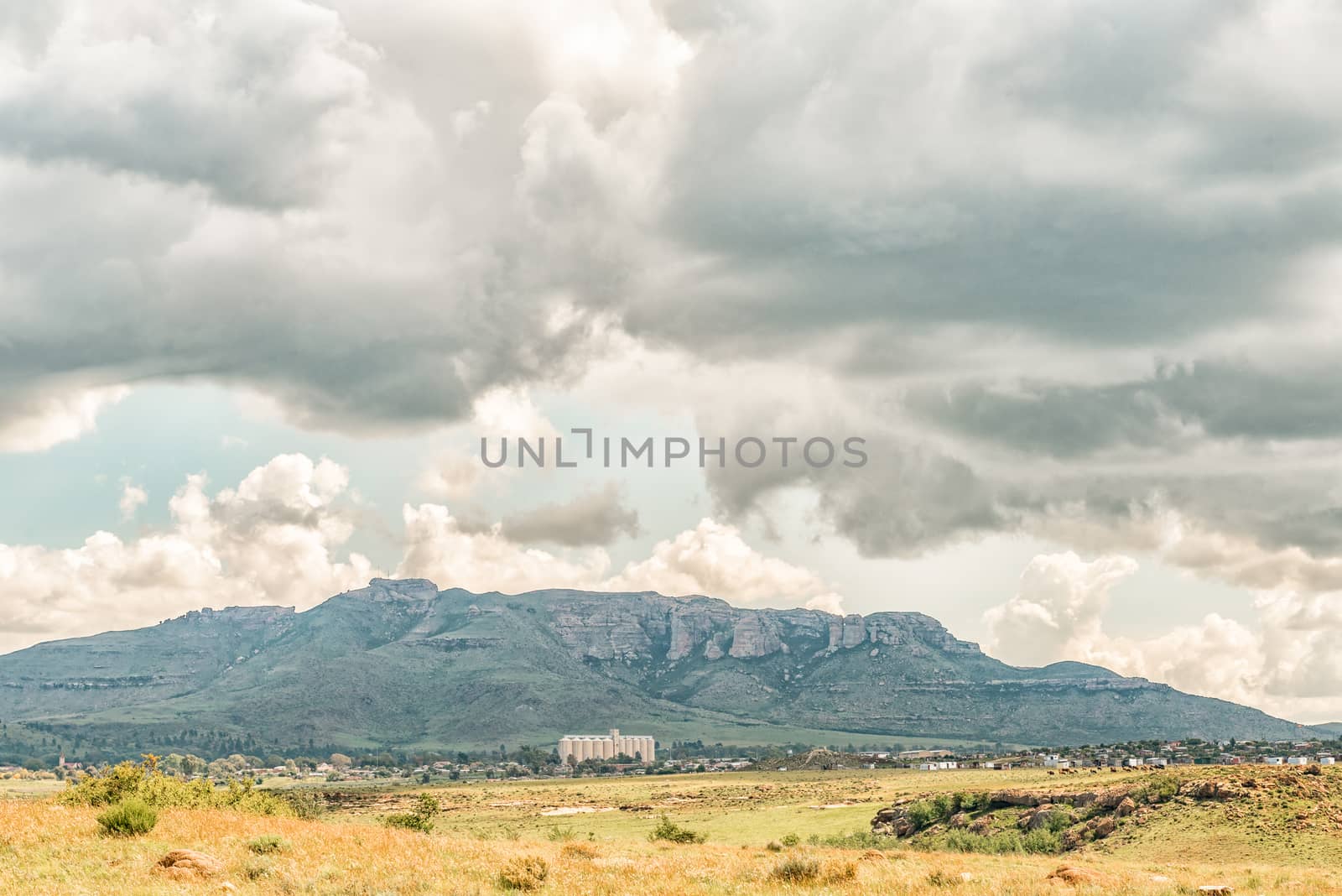 A view of Zastron in the Free State Province of South Africa. Aasvoelberg is visible in the back