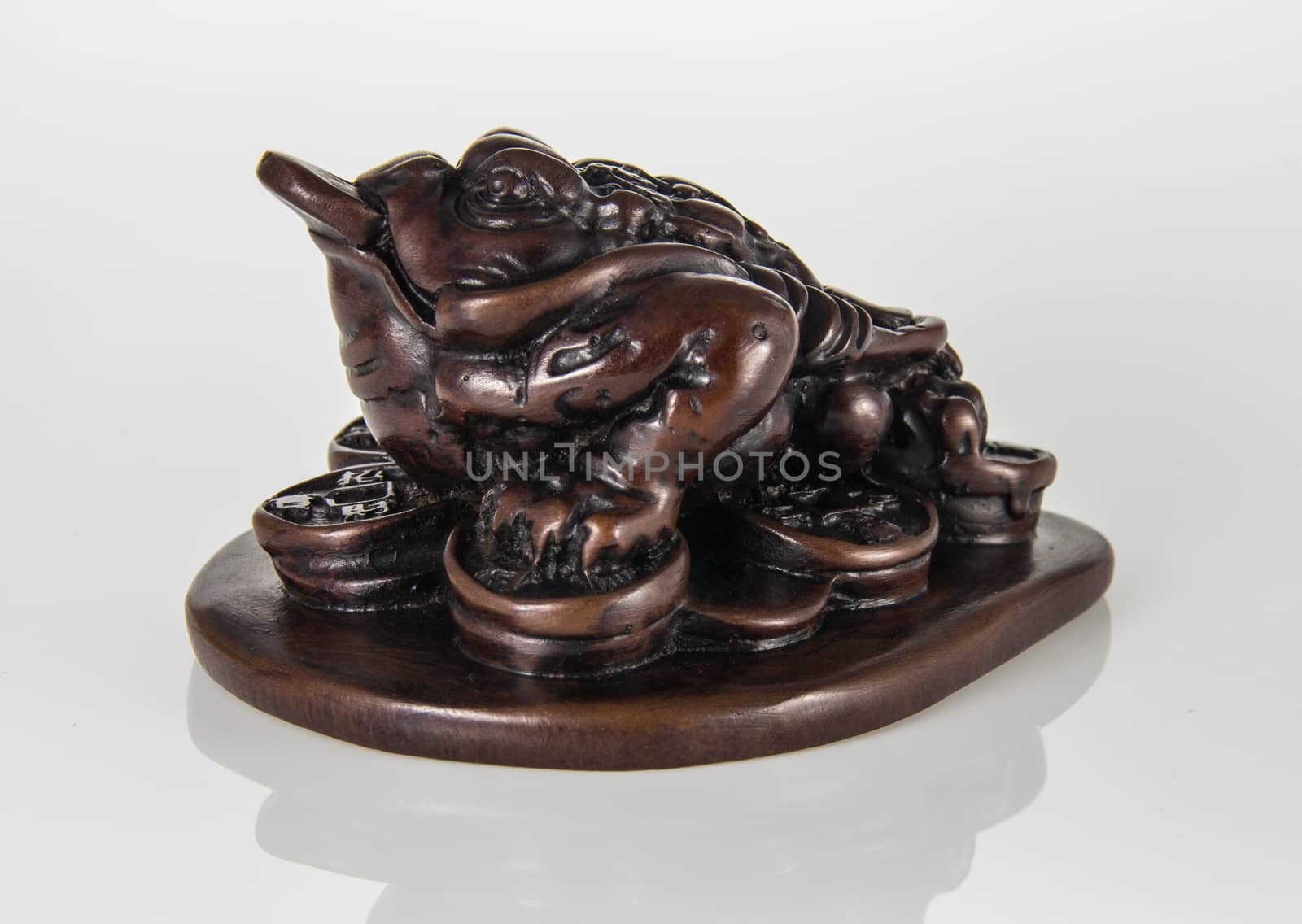 Three Legged Toad or Frog Feng Shui charm for prosperity