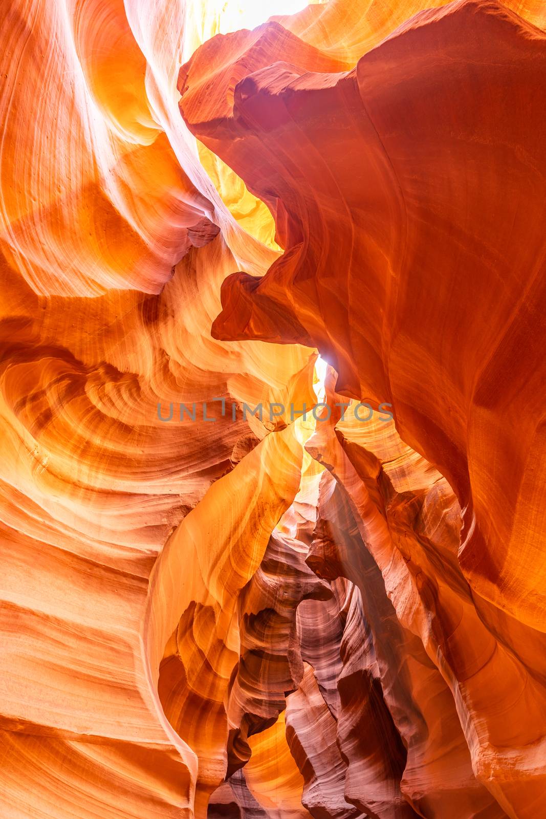 Upper Antelope Canyon by vichie81