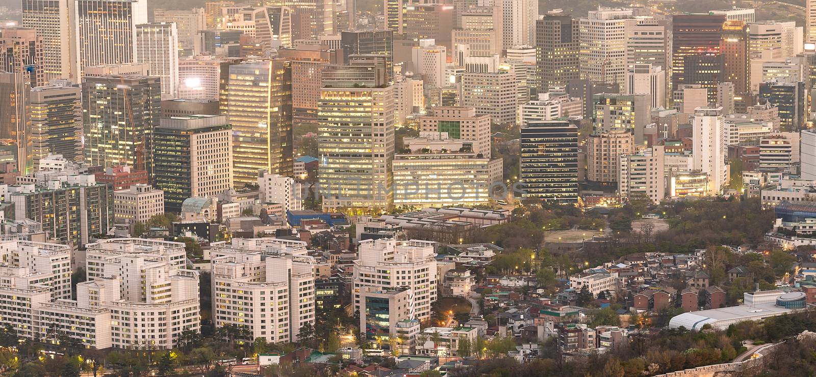 Night view of Seoul Downtown cityscape by vichie81