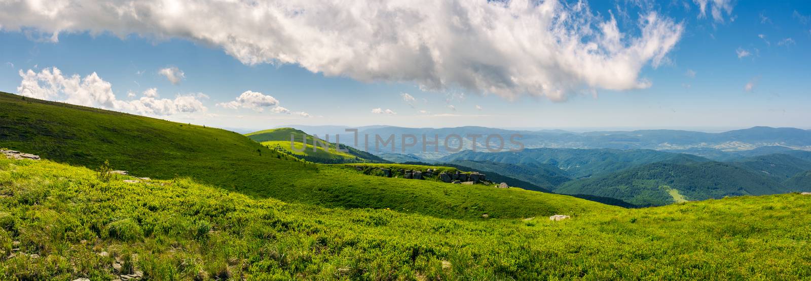 beautiful panorama of Runa mountain hills by Pellinni