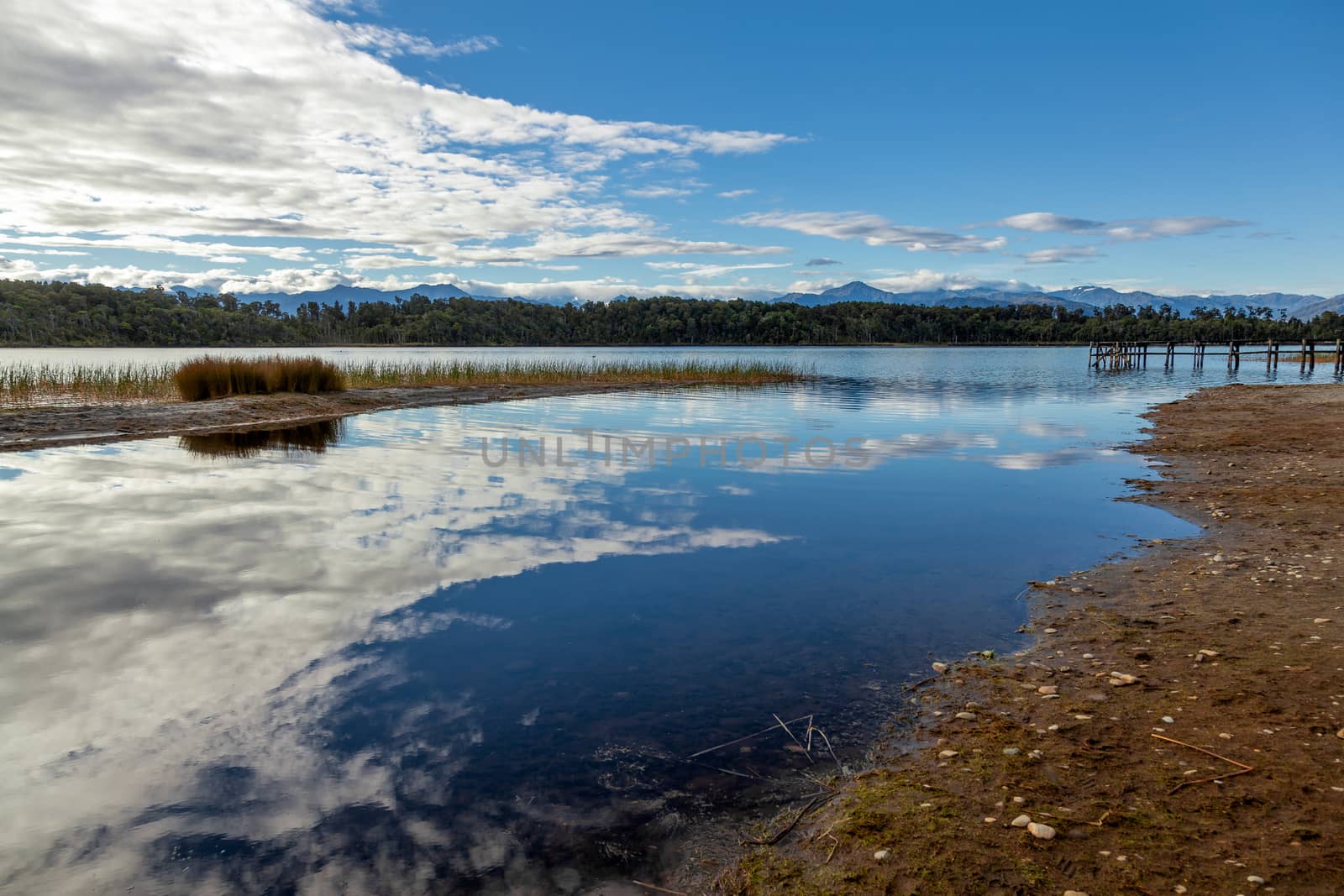 Lake Mahinapua by phil_bird