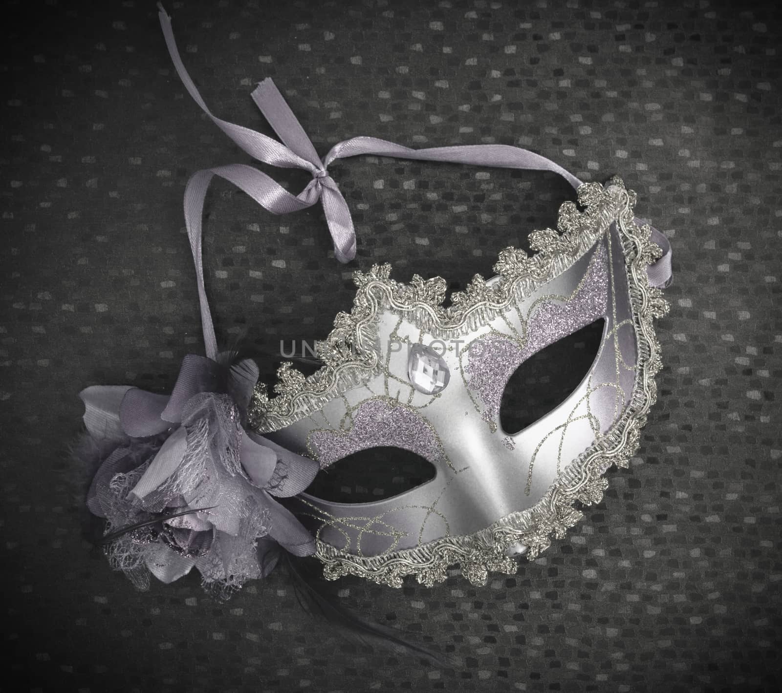 venetian mask by davincidig