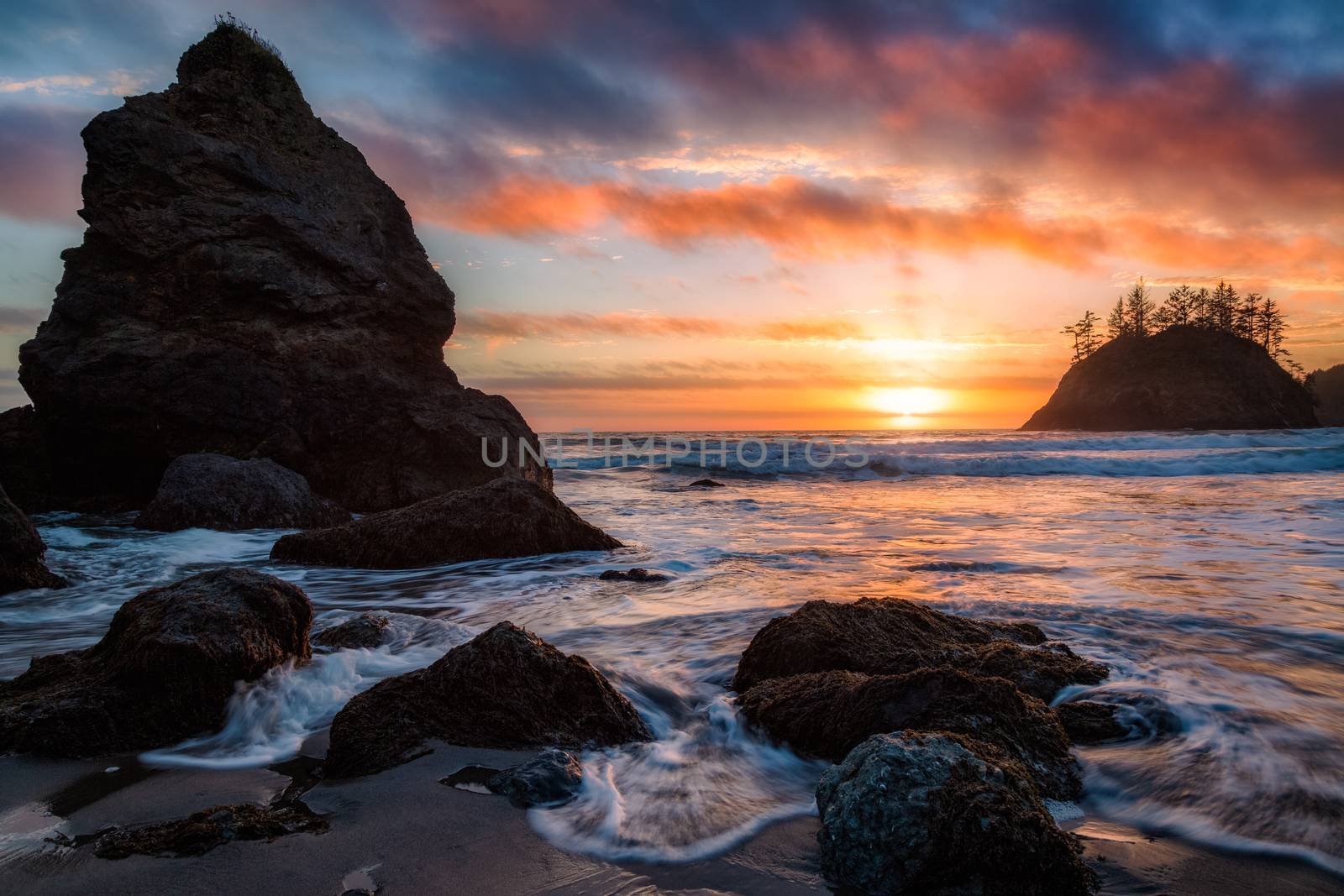 Sunset at a Rocky Pacific Northwest Beach by backyard_photography