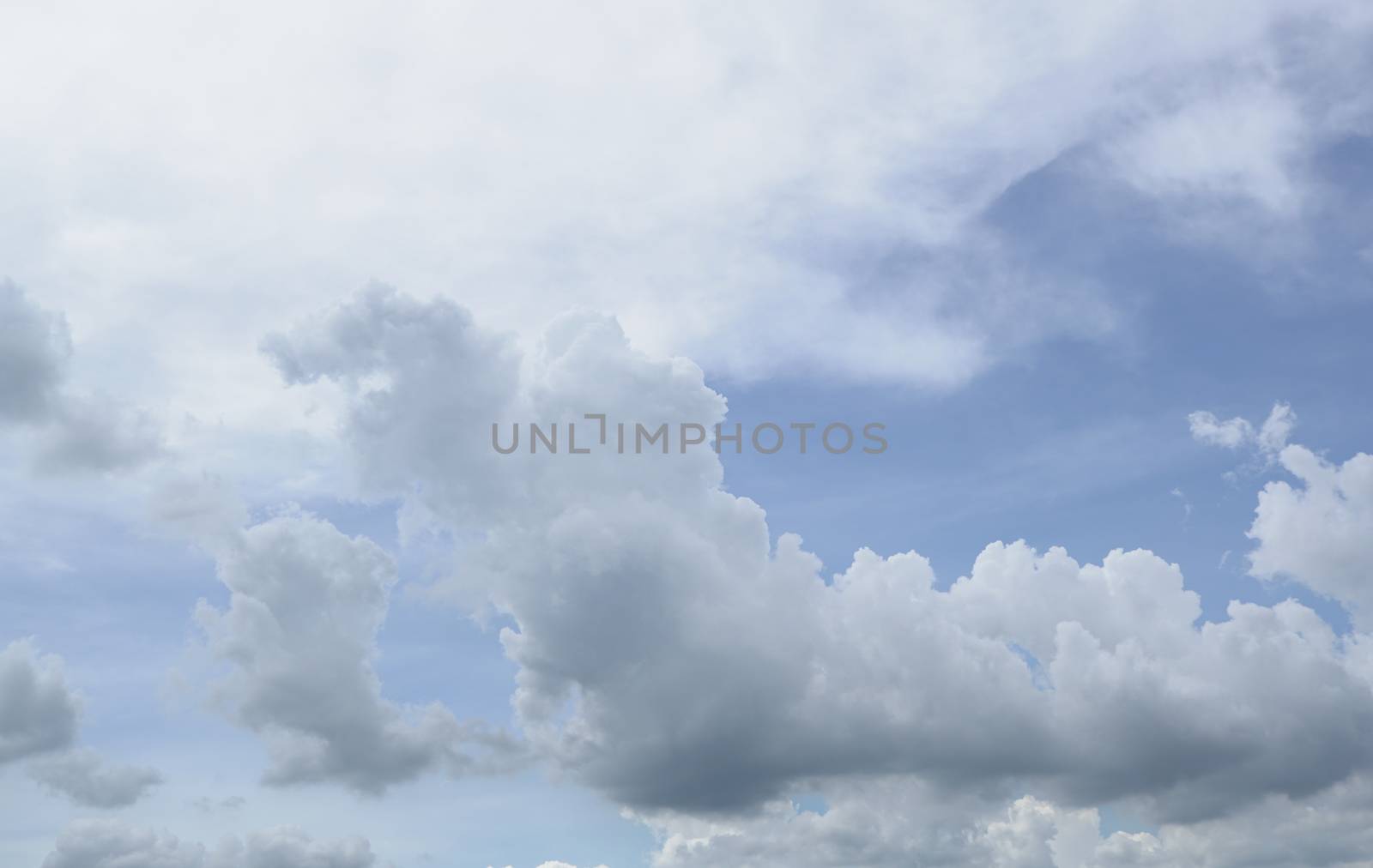 sky with cloud by antpkr