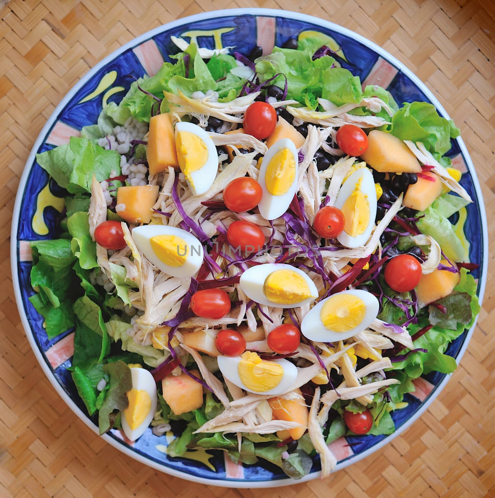  Salad with Egg