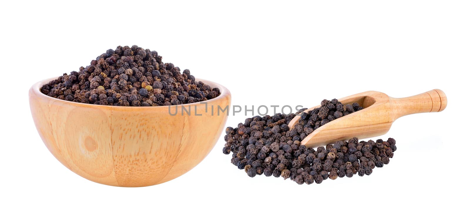 peppercorn isolated on white background