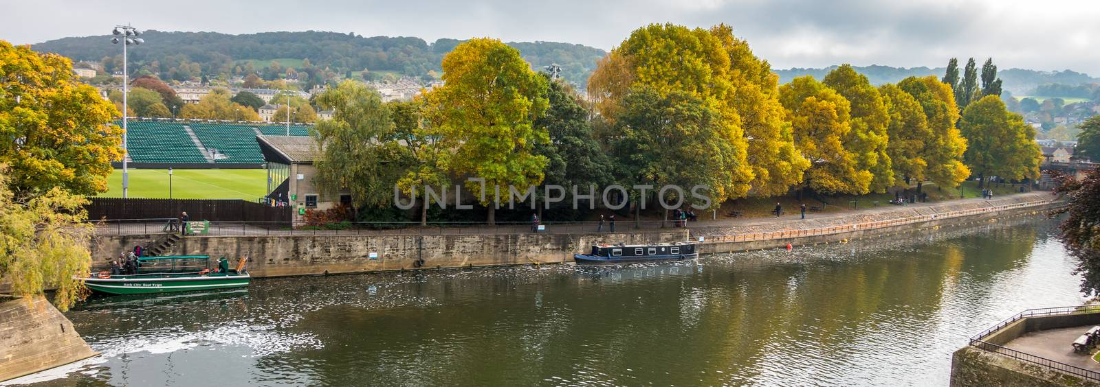 The River Avon next to Pulteney Bridge in Bath Somerset by phil_bird
