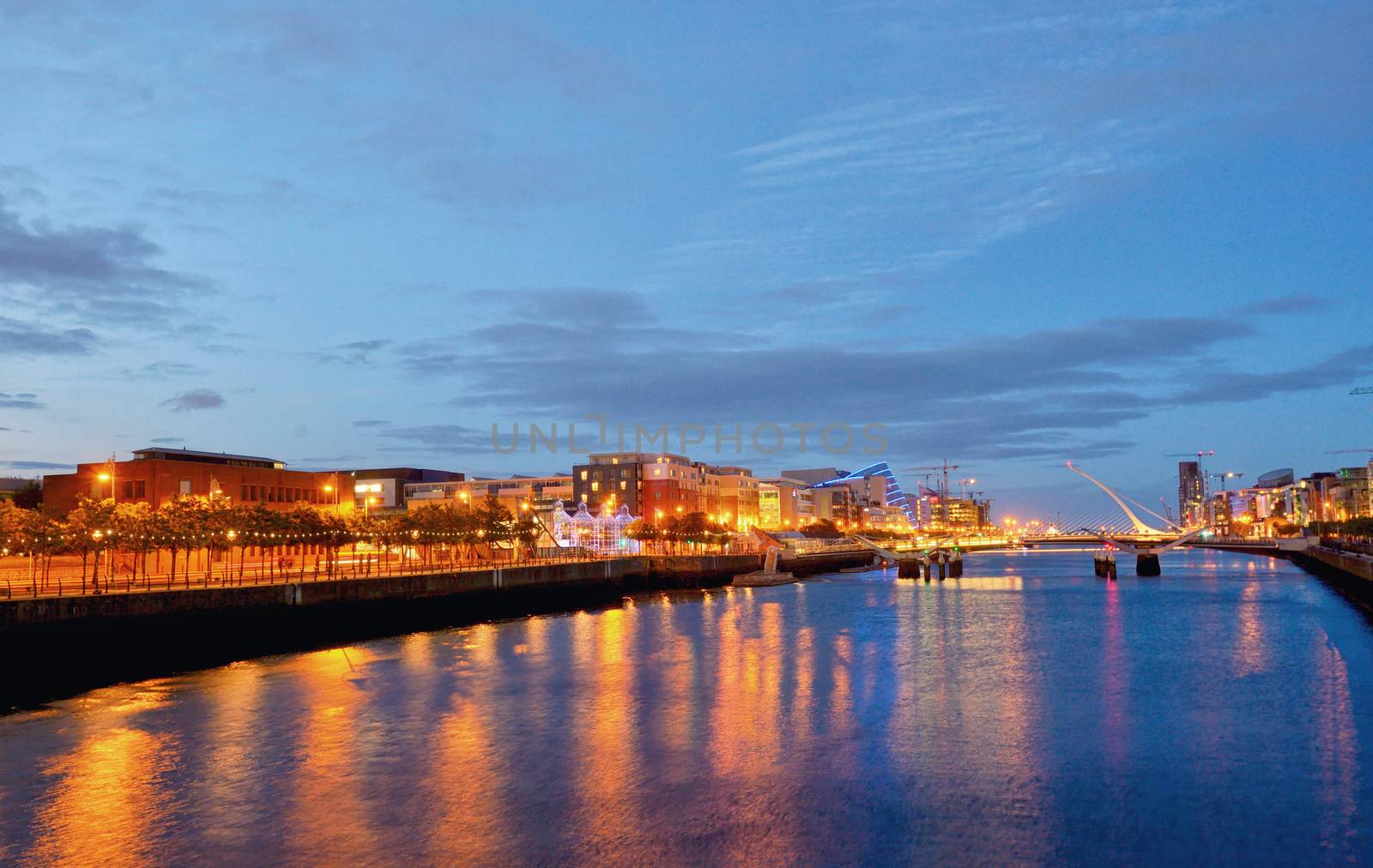 Samuel Beckett Bridge and the river Liffey in Dublin City