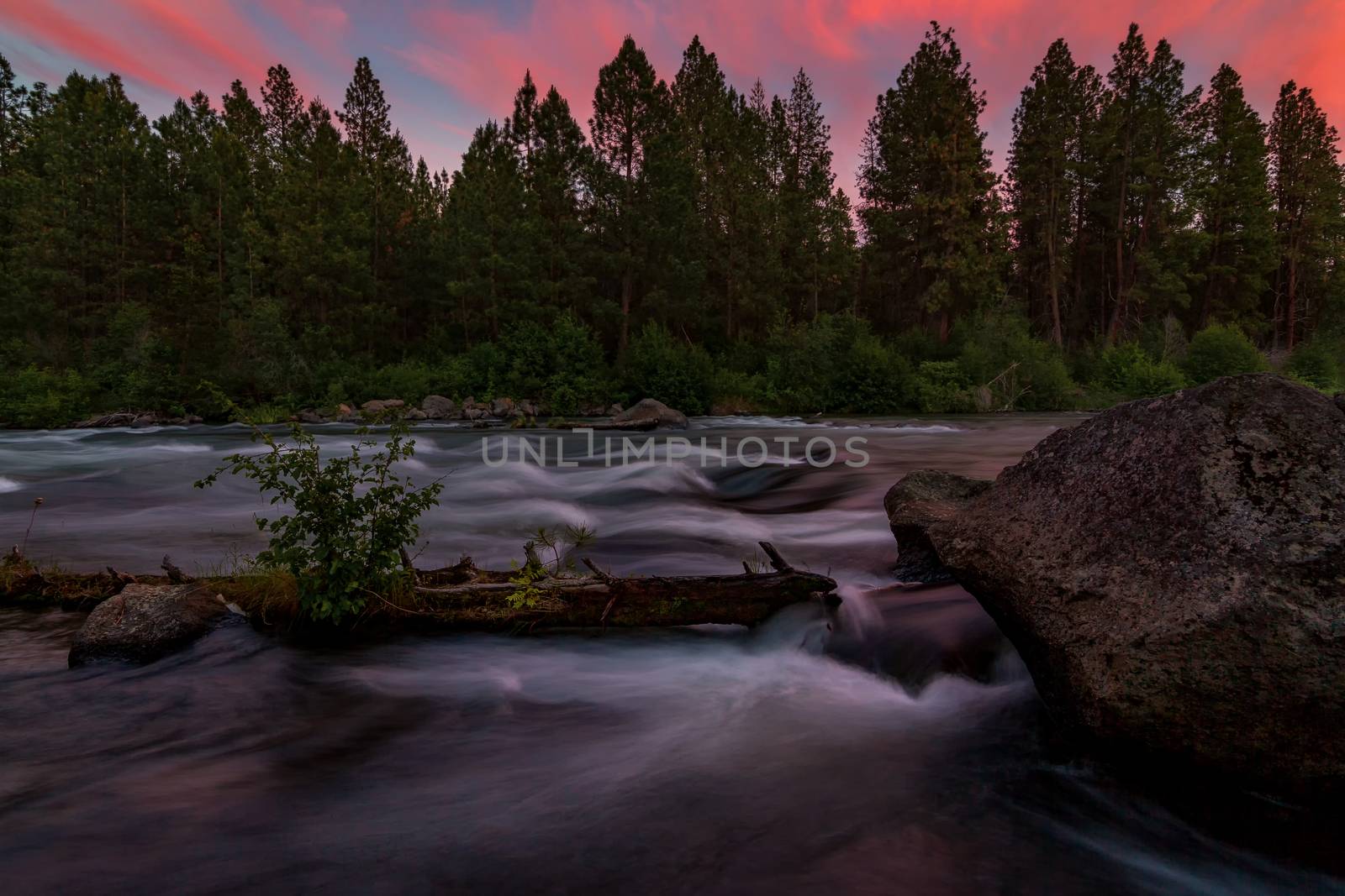 Deschutes River at Sunset by backyard_photography