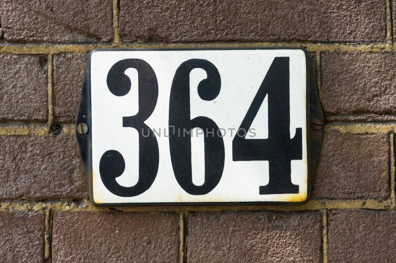 House number thee hundred and sixty four (364)
