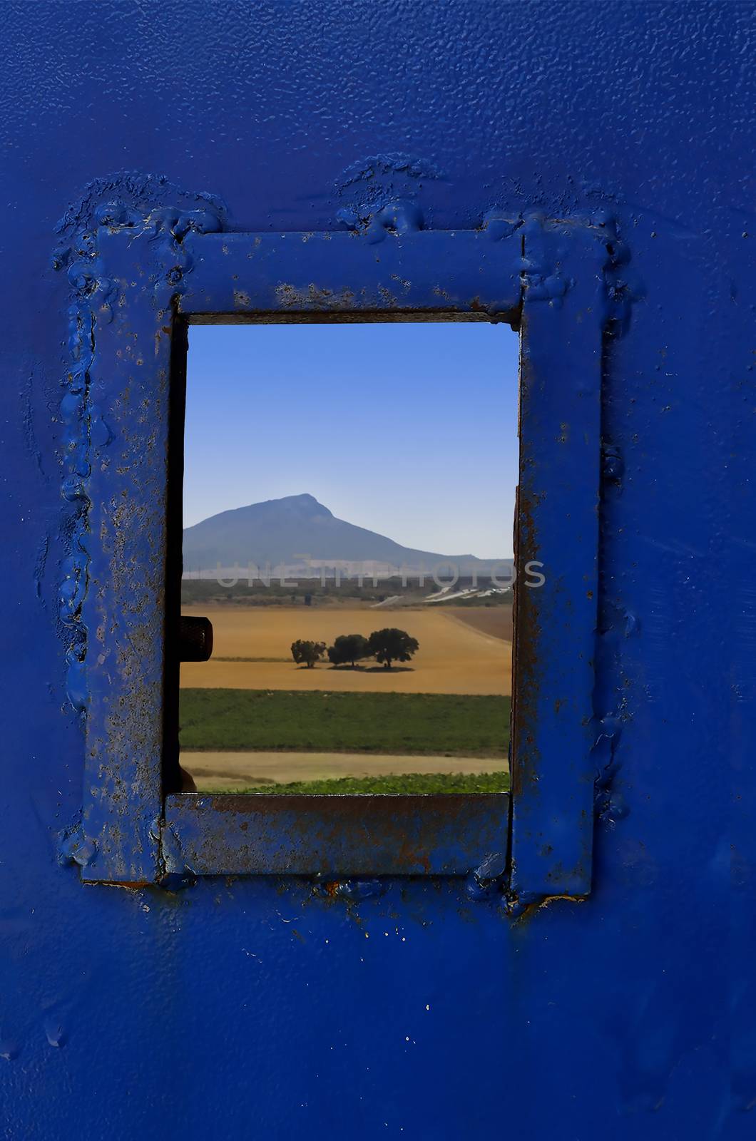 Landscape of the stain behind an iron gate