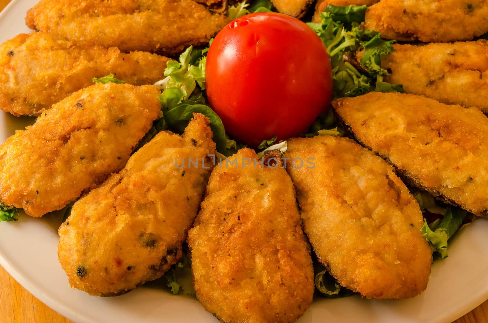 Plate of tiger mussel by bpardofotografia