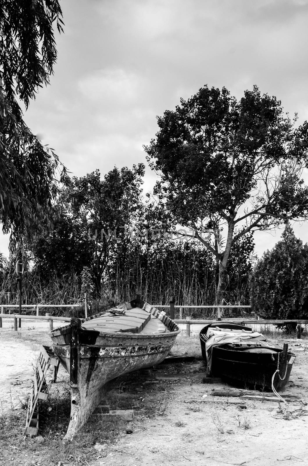 Old boats in the shipyard for repair