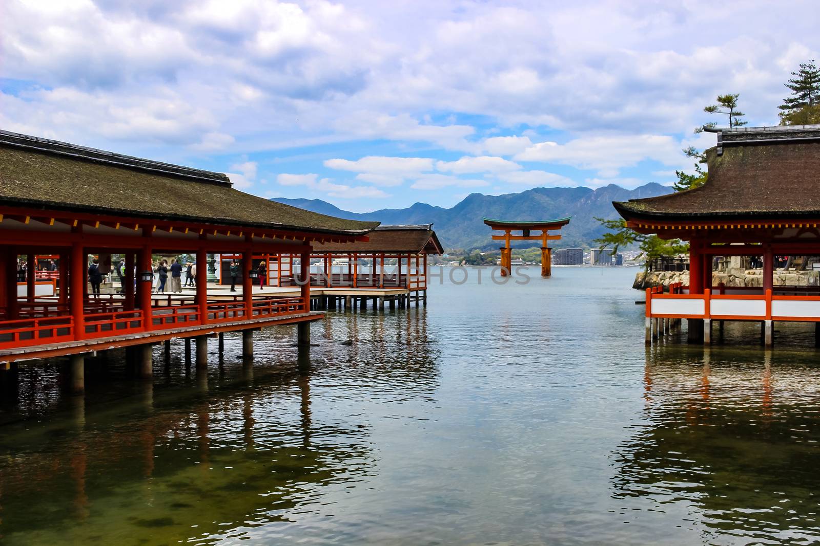 The Floating Torii gate of Itsukushima Shrine in Miyajima island, Hiroshima, Japan.