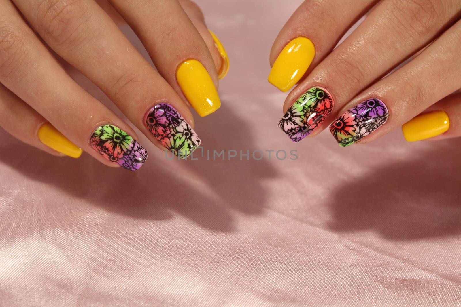 Summer manicure design with sunflower for beautiful girls