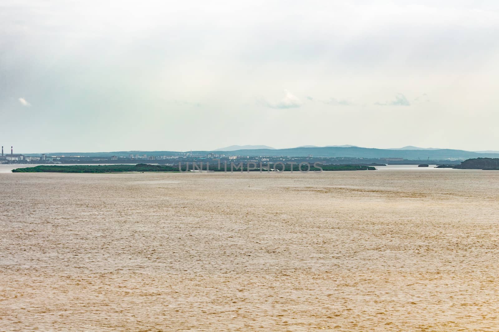 The level of the Amur river near Khabarovsk rose to 5 meters. Flooded the lower tier of the promenade.