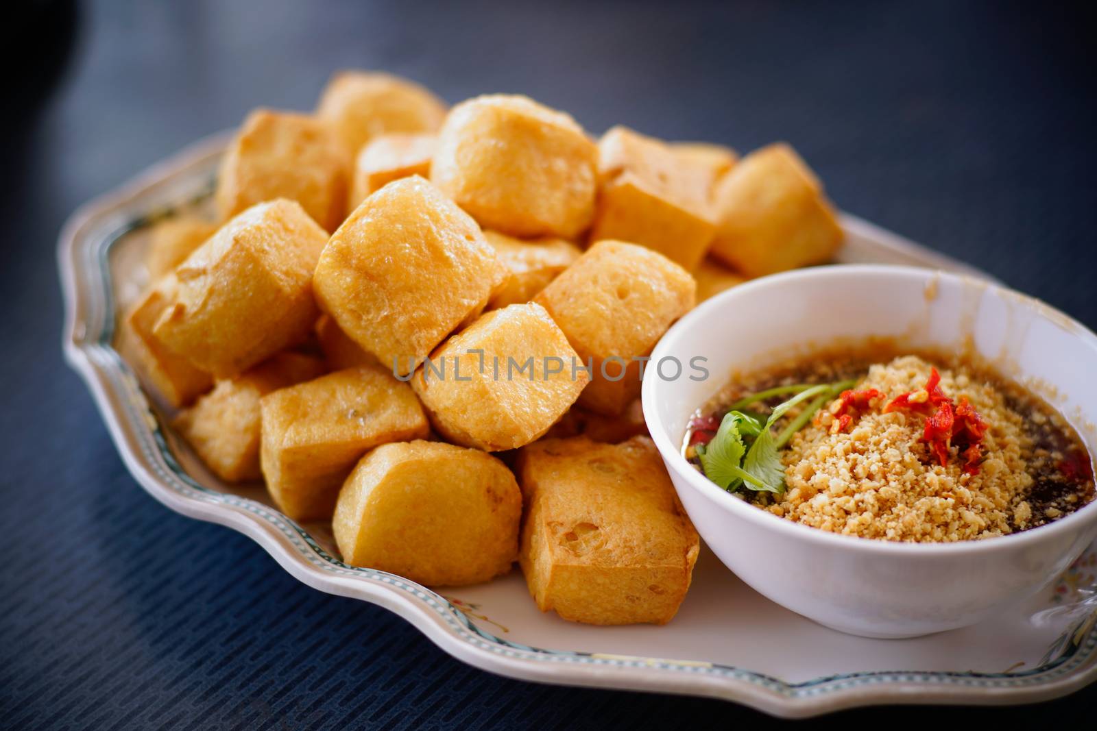 fried tofu with spicy sauce