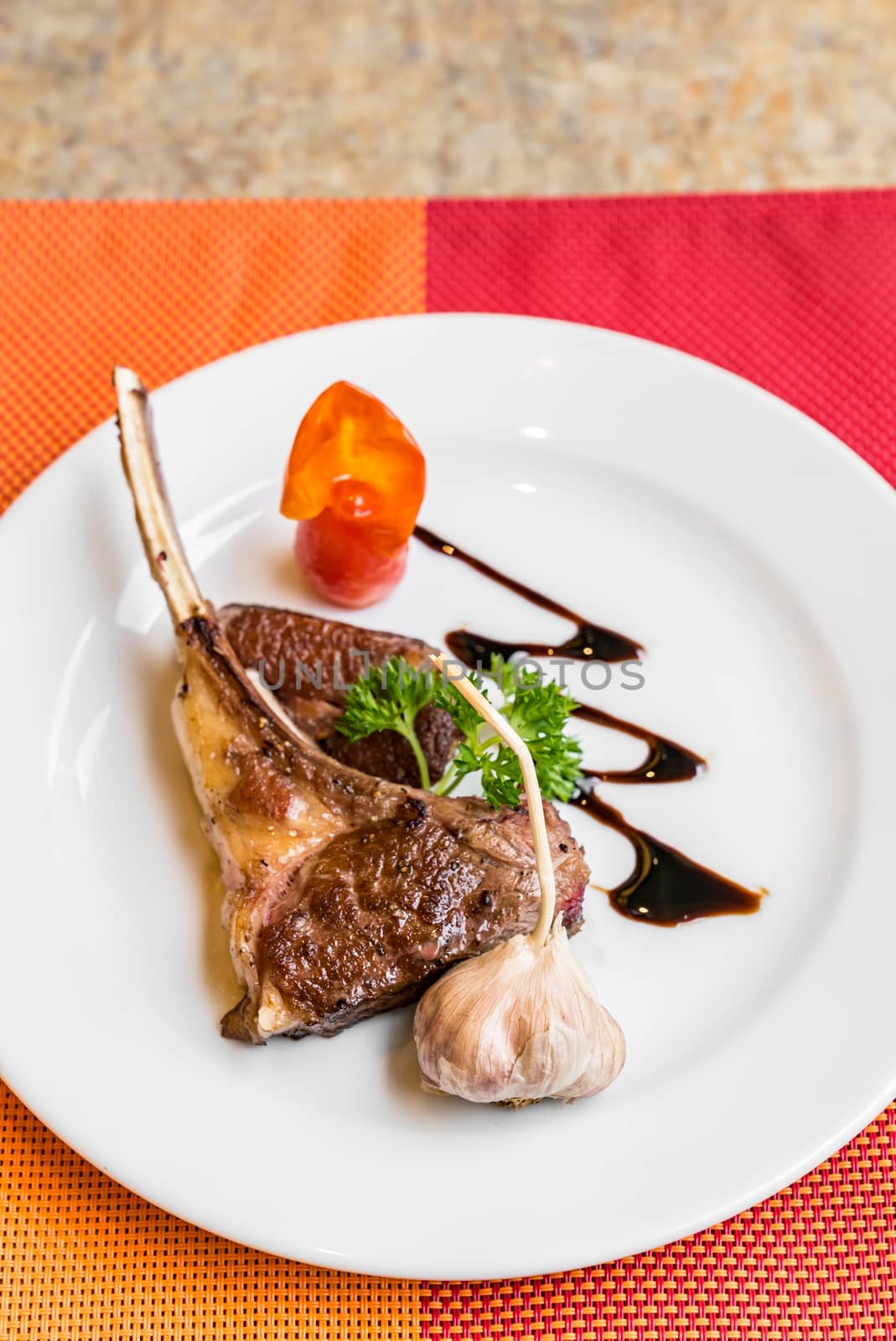 Grilled Lamb chop with garlic