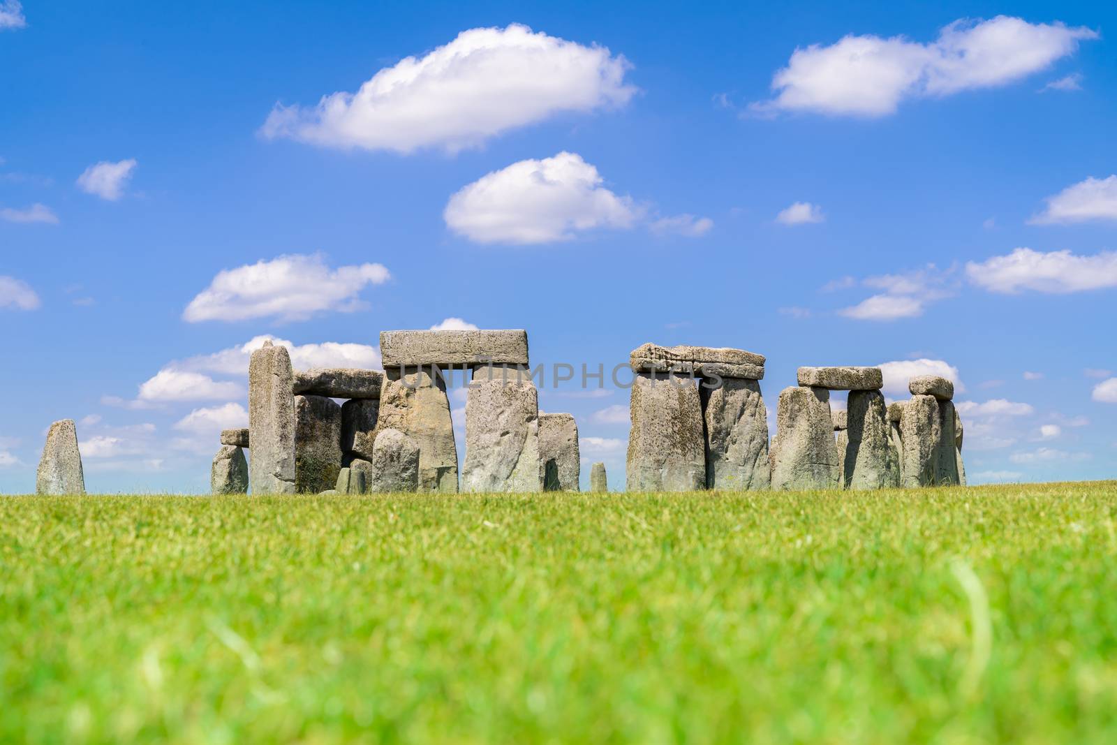 Stonehenge England  by vichie81