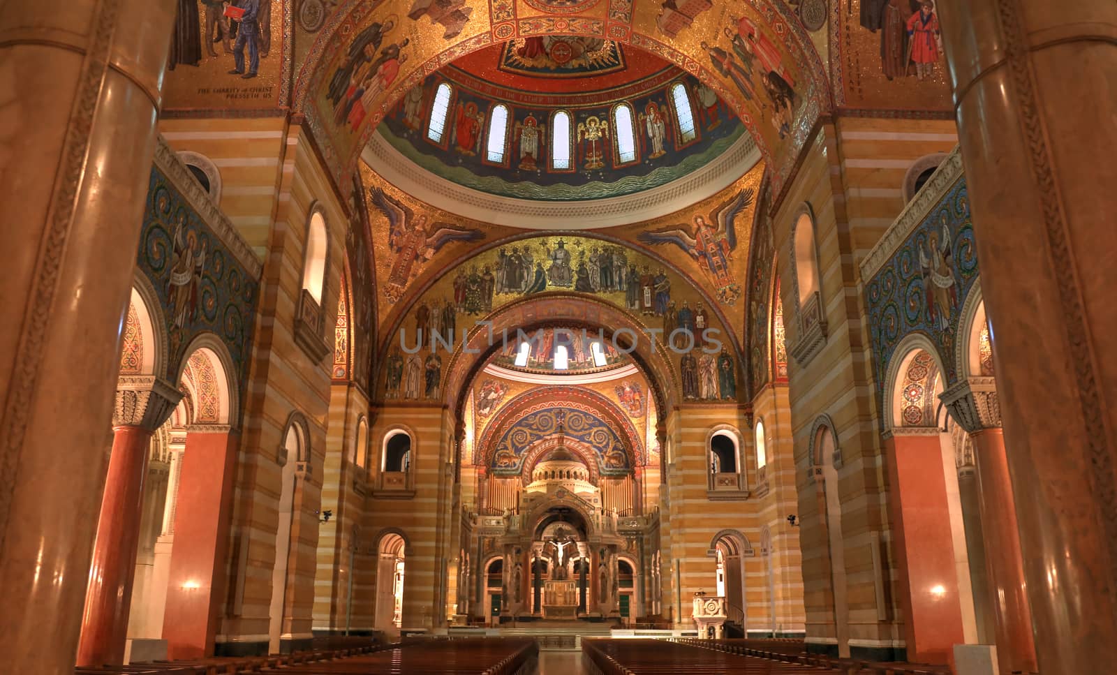 Cathedral Basilica of Saint Louis by jbyard22