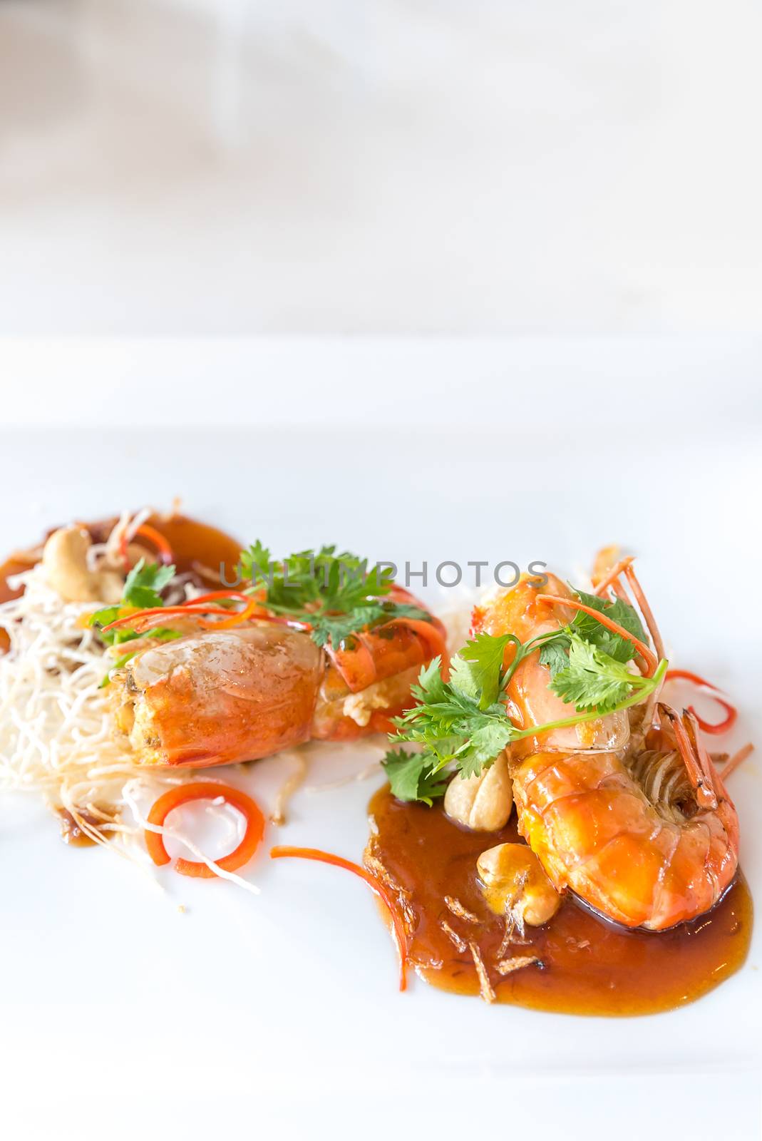 Prawn with tamarind sauce by vichie81