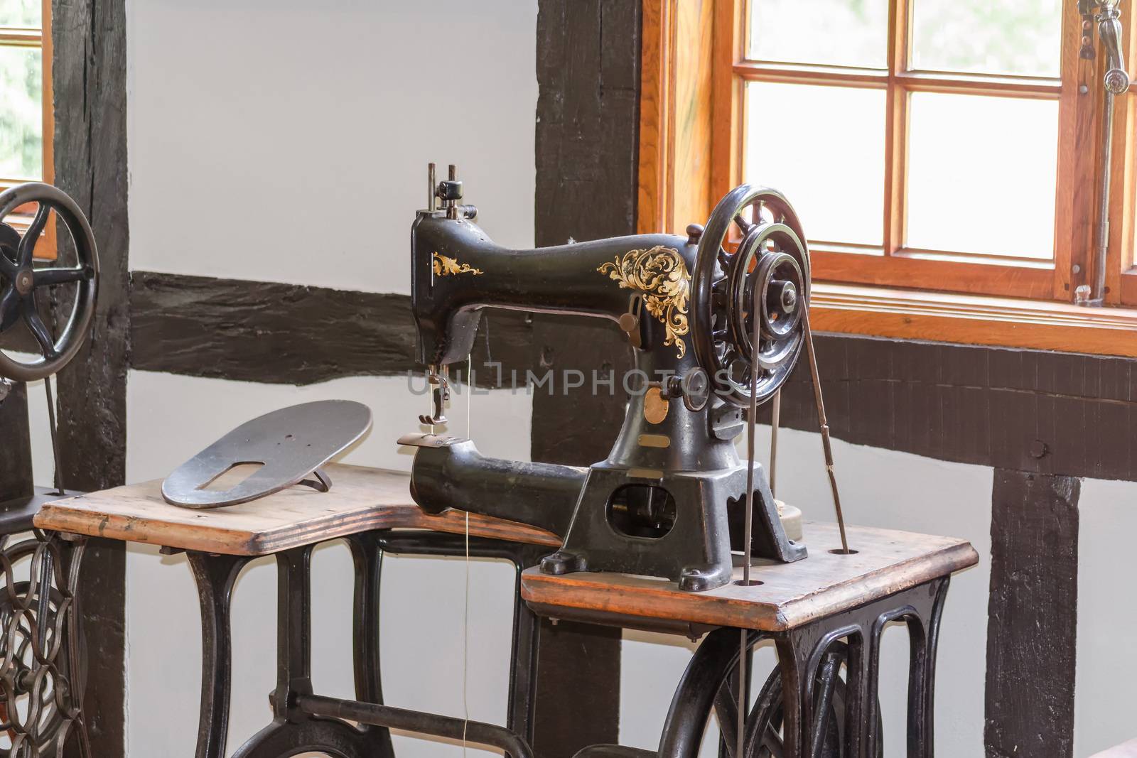 Old antique sewing machine by JFsPic