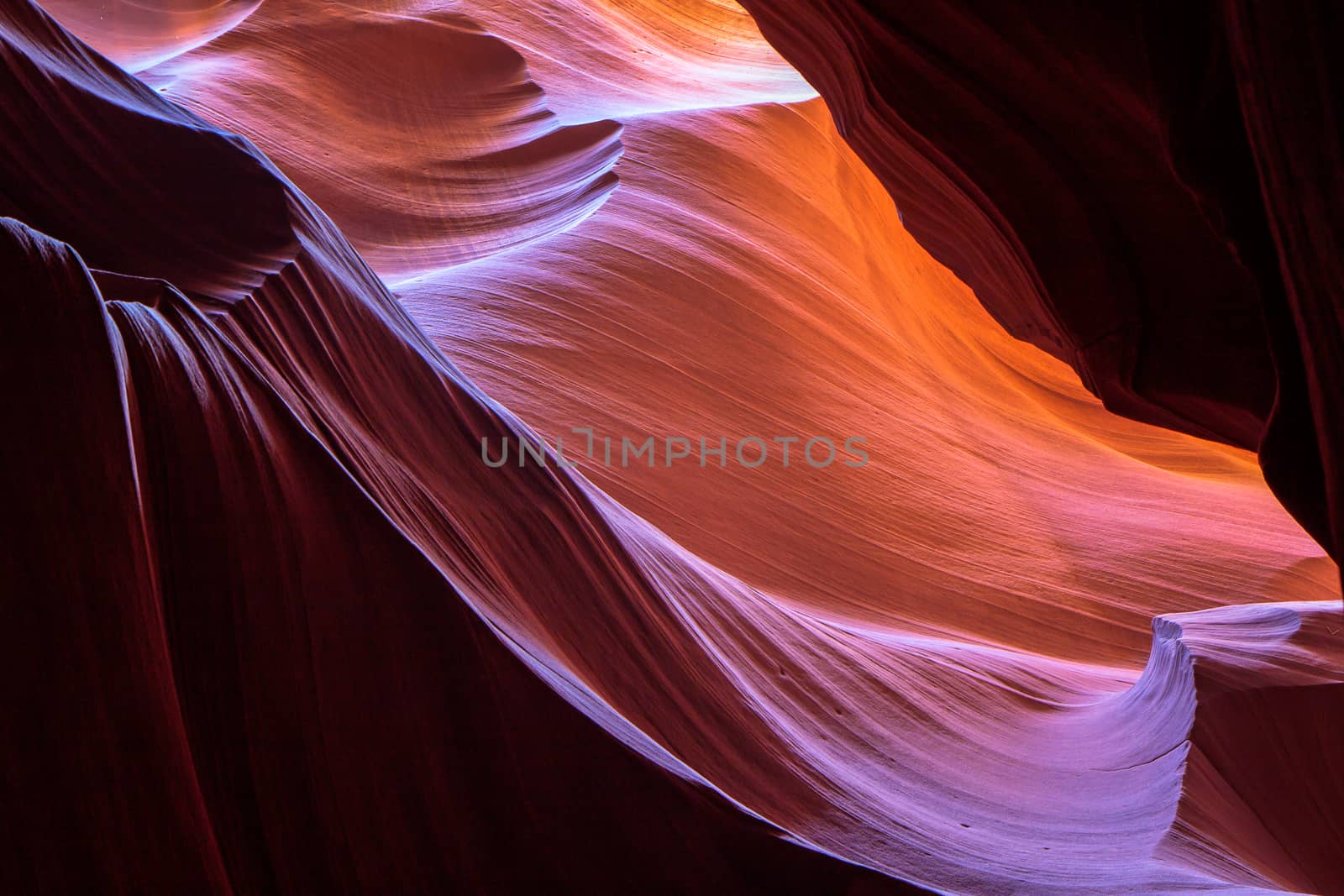Upper Antelope Canyon by phil_bird