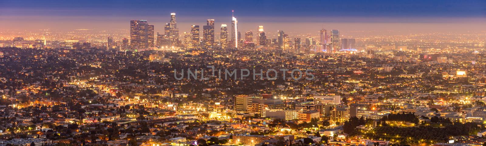 Los Angeles Downtown sunset by vichie81