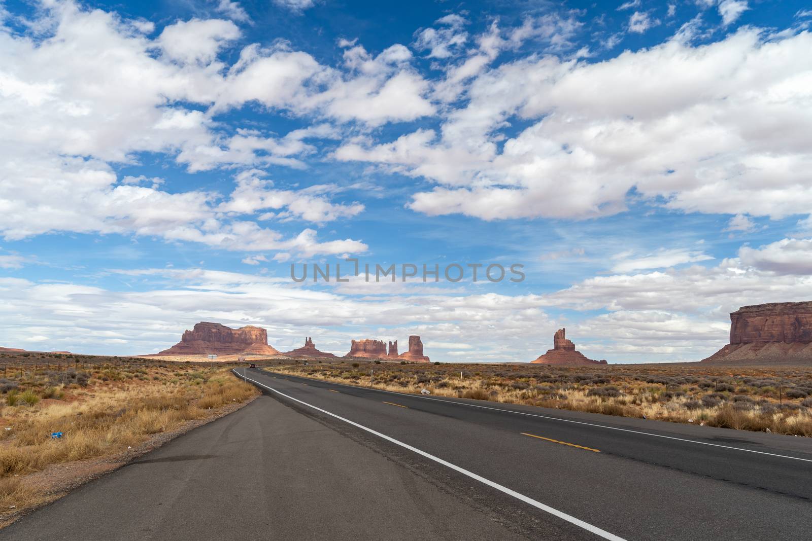 Monument Valley by vichie81