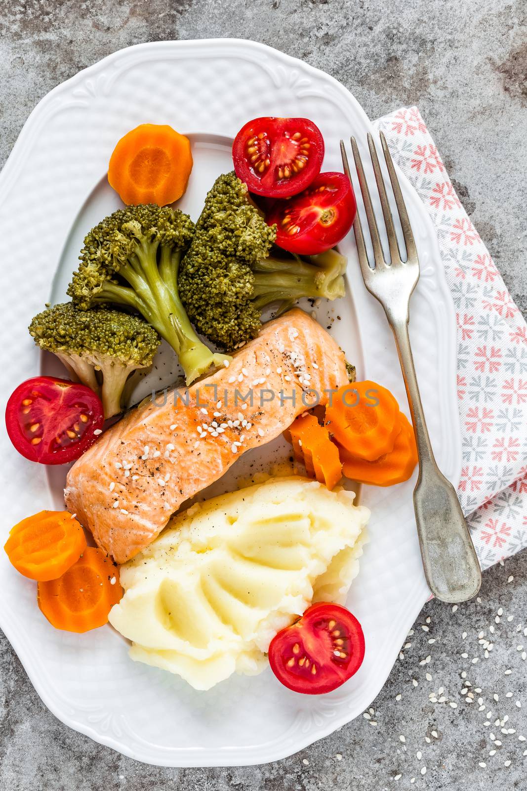 Salmon fish steamed with vegetables by yelenayemchuk