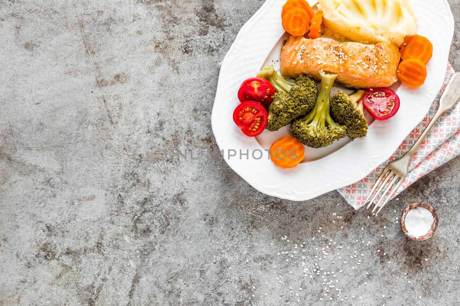 Salmon fish steamed with vegetables by yelenayemchuk