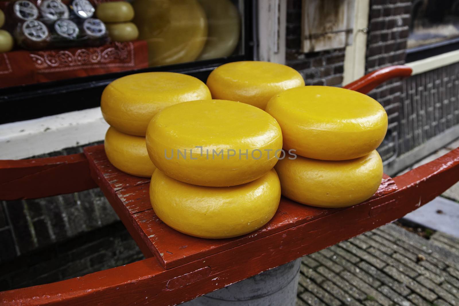 Artisan edam cheese, detail of Dutch cheese making