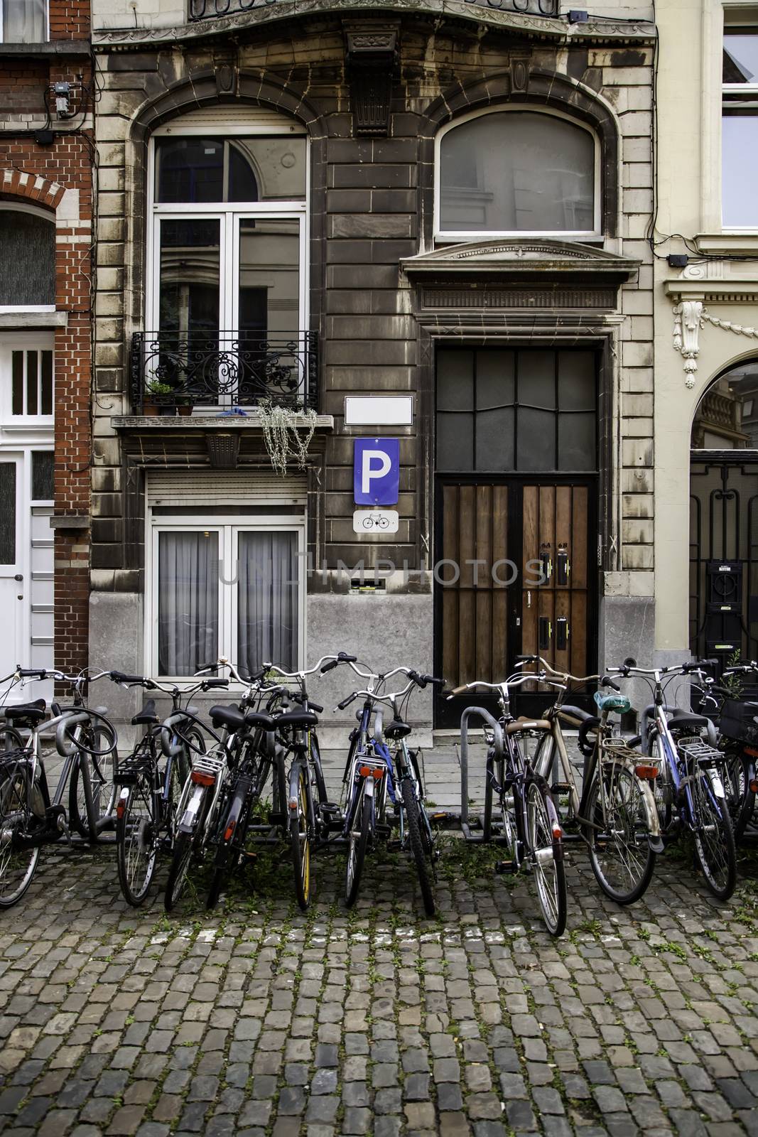 Bicycles parked in the Netherlands by esebene