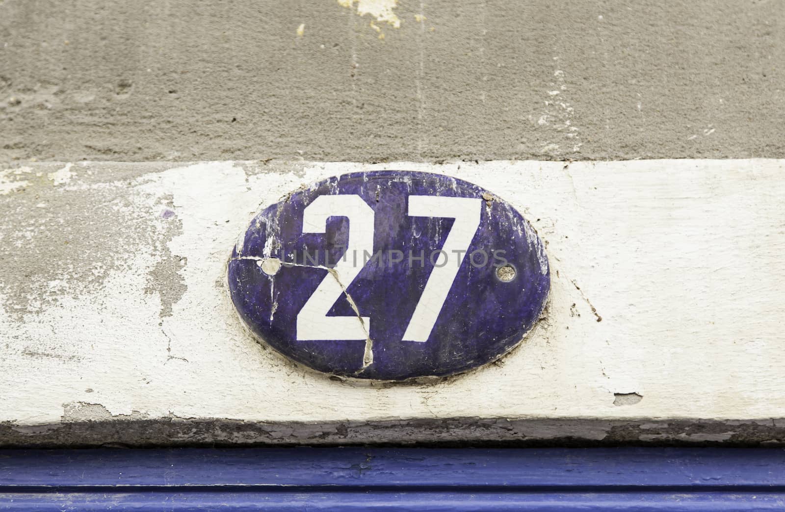 Number twenty seven, detail of an odd number of information