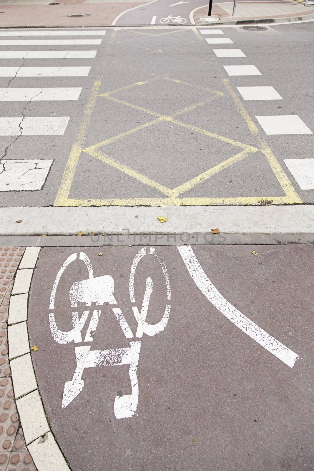 Ride a bike lane, detail signal to travel by bike