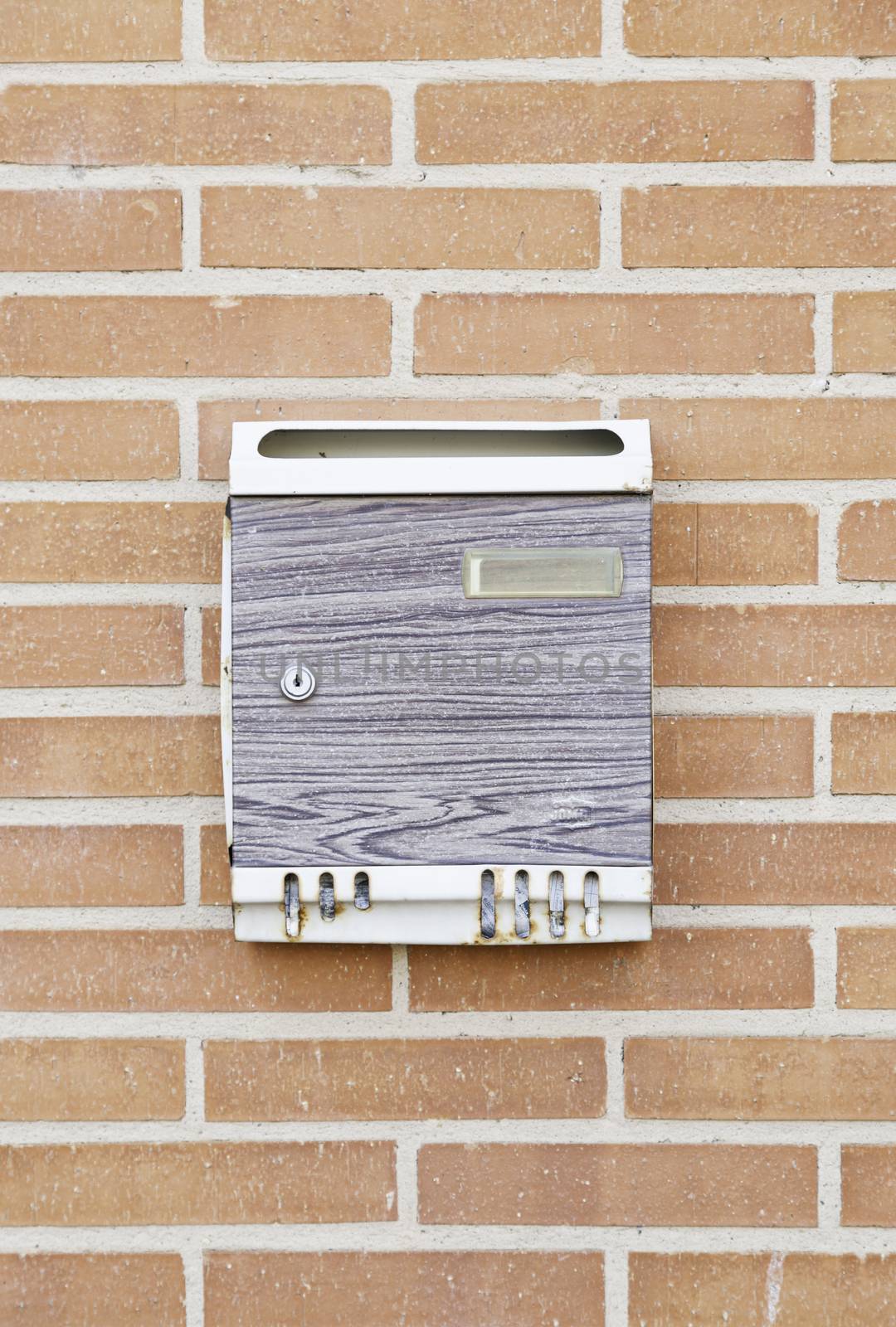 Mailbox in the wall, detail of an object to cast cards