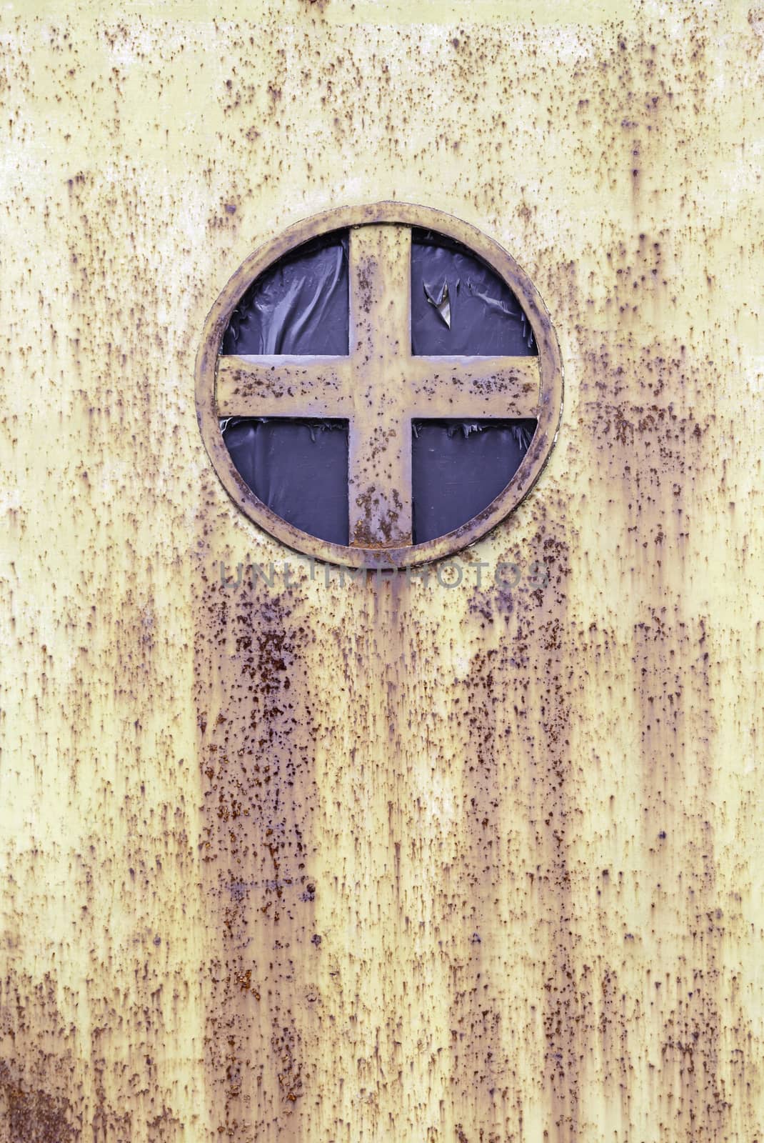 Rusty metal wall, detail of an old wall abandoned and battered