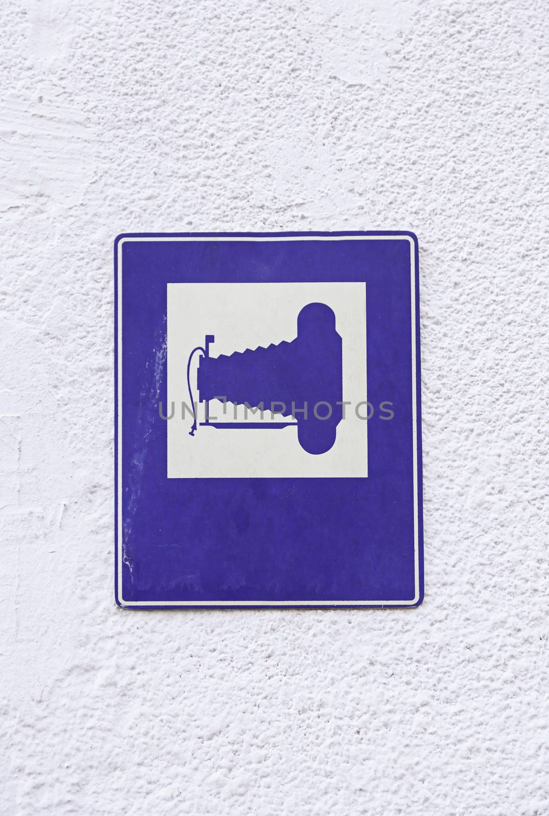 Symbol of a camera photos, detailed information signal