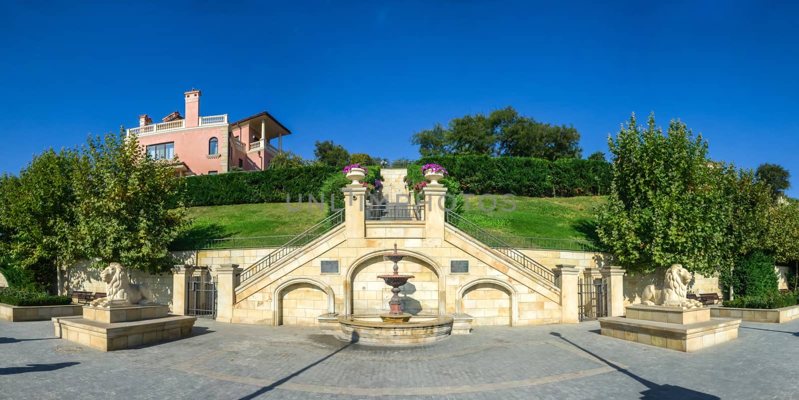 Golden Beach Promenade in Odessa by Multipedia