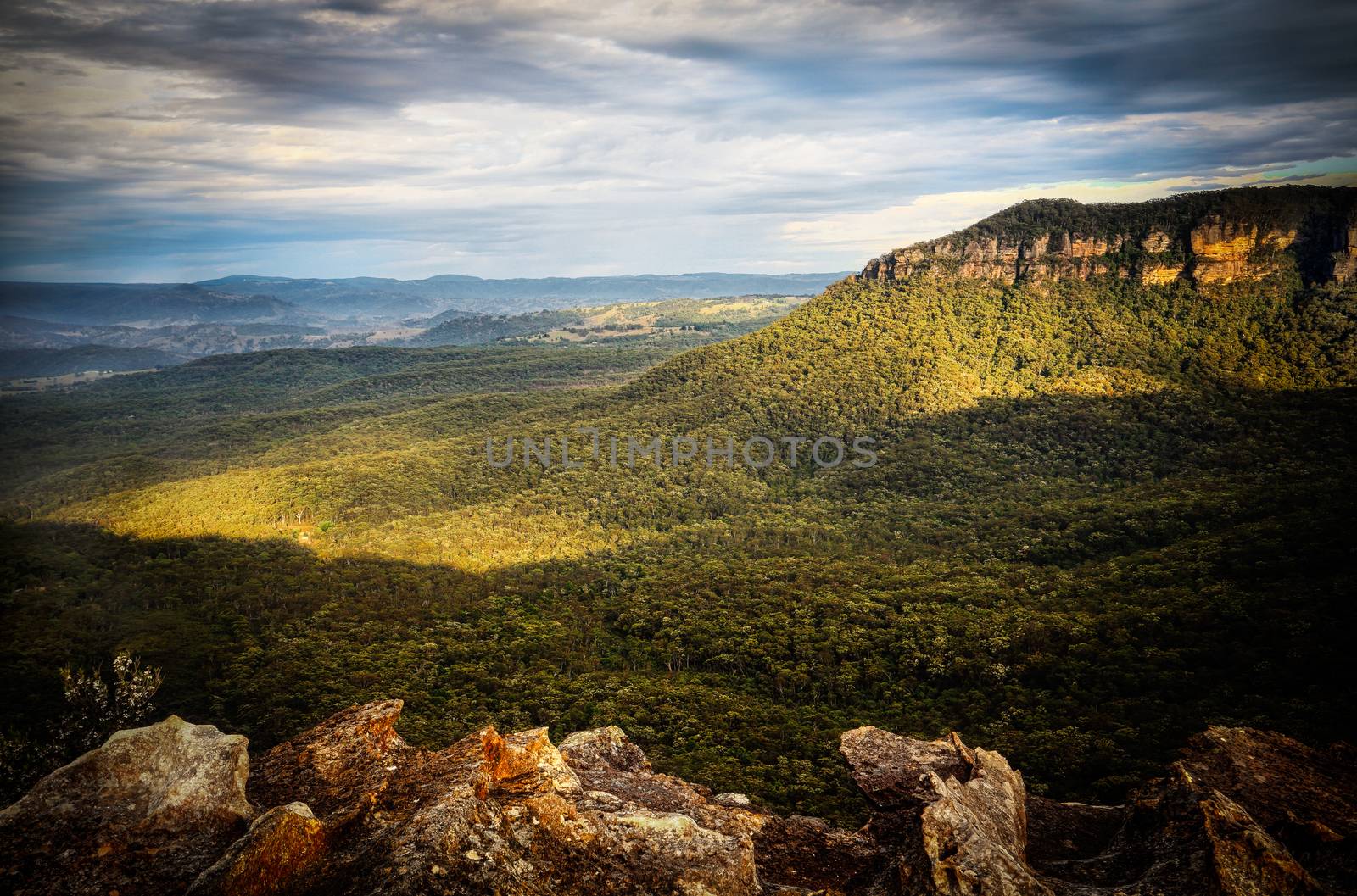 Beautiful views.  Morning light streams into the Megalong Valley just after sunrise.  Blue Mountains Australia