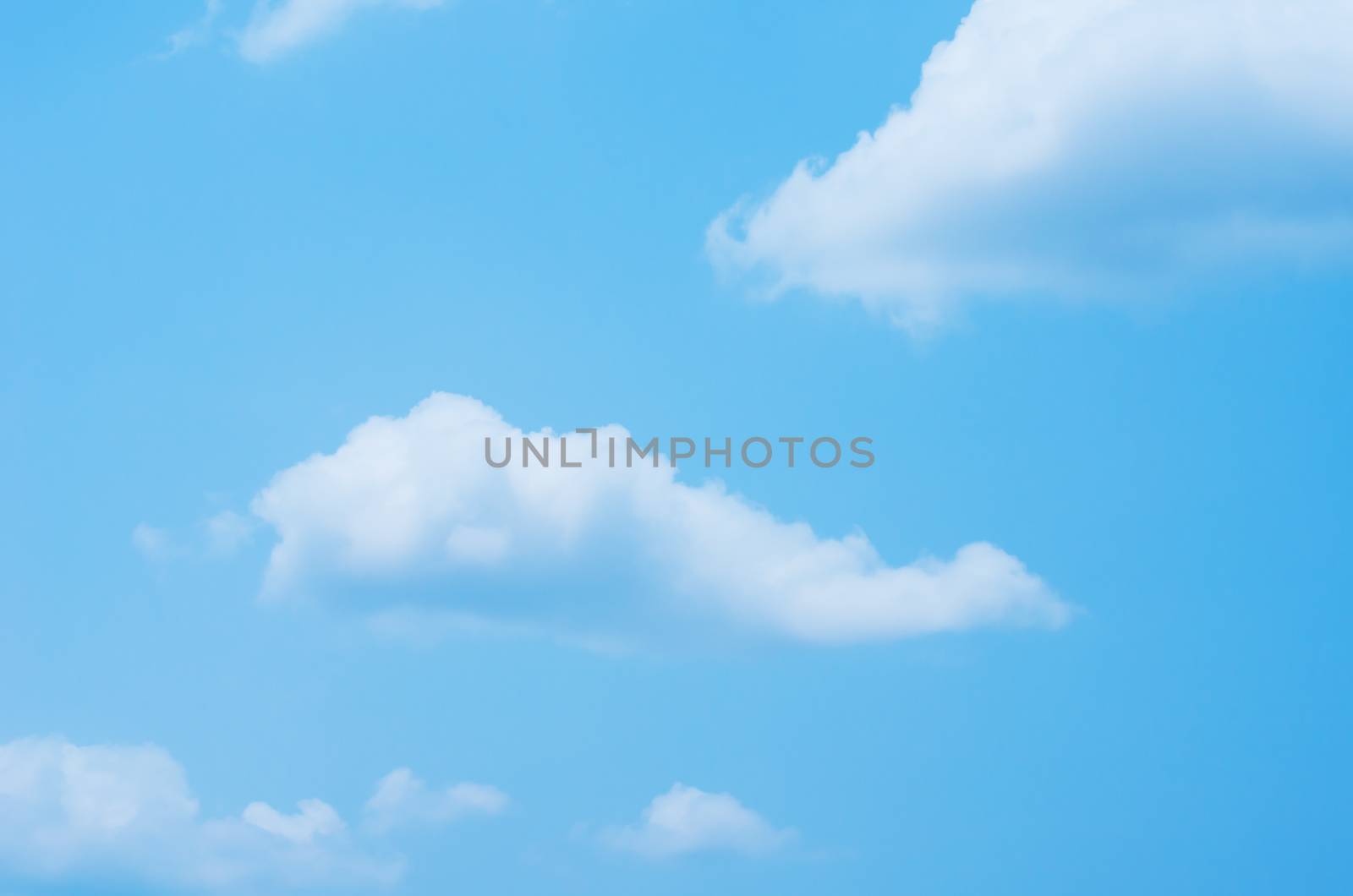 Clouds in the sky by photobyphotoboy