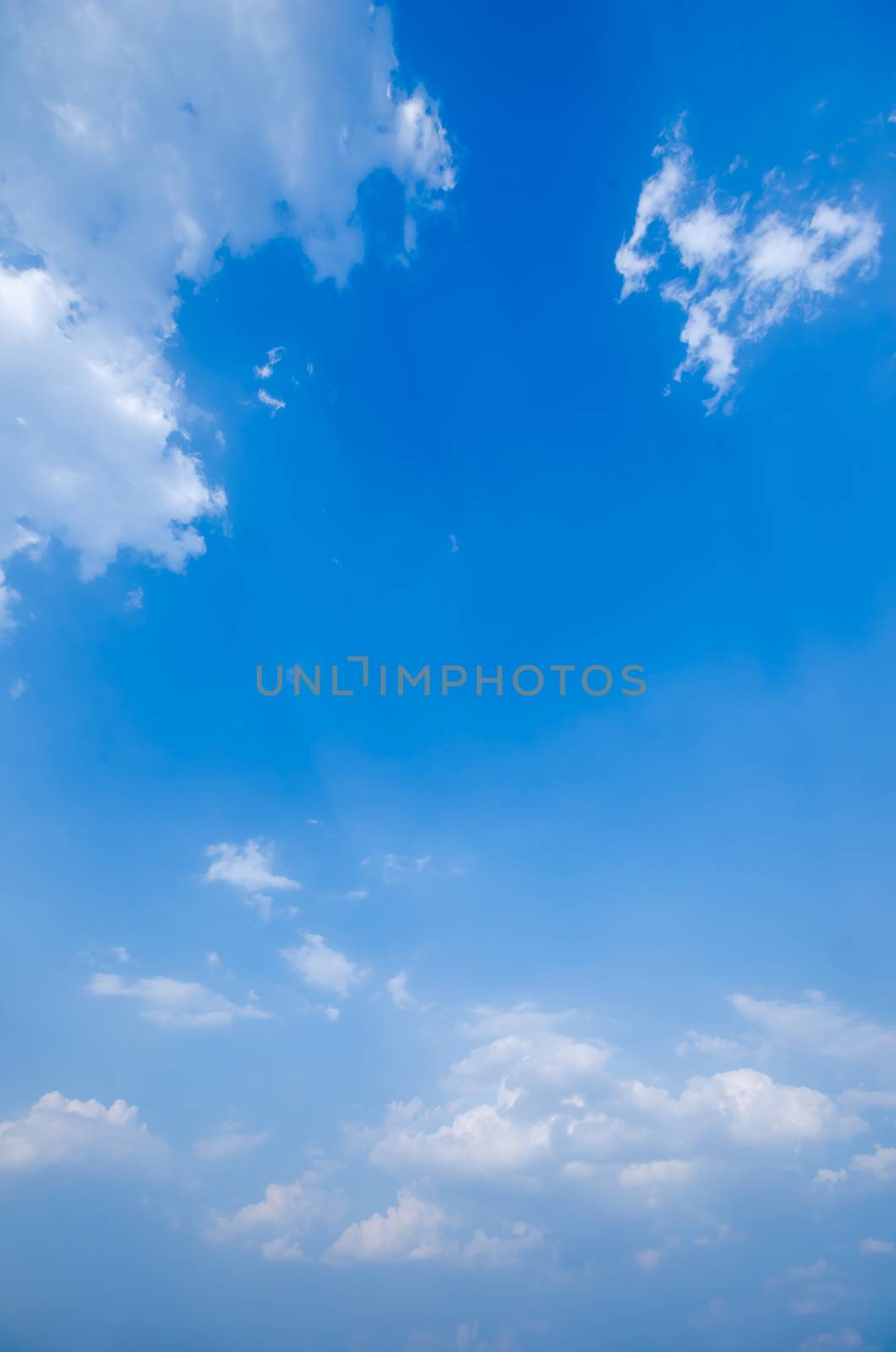 Clouds in the sky by photobyphotoboy