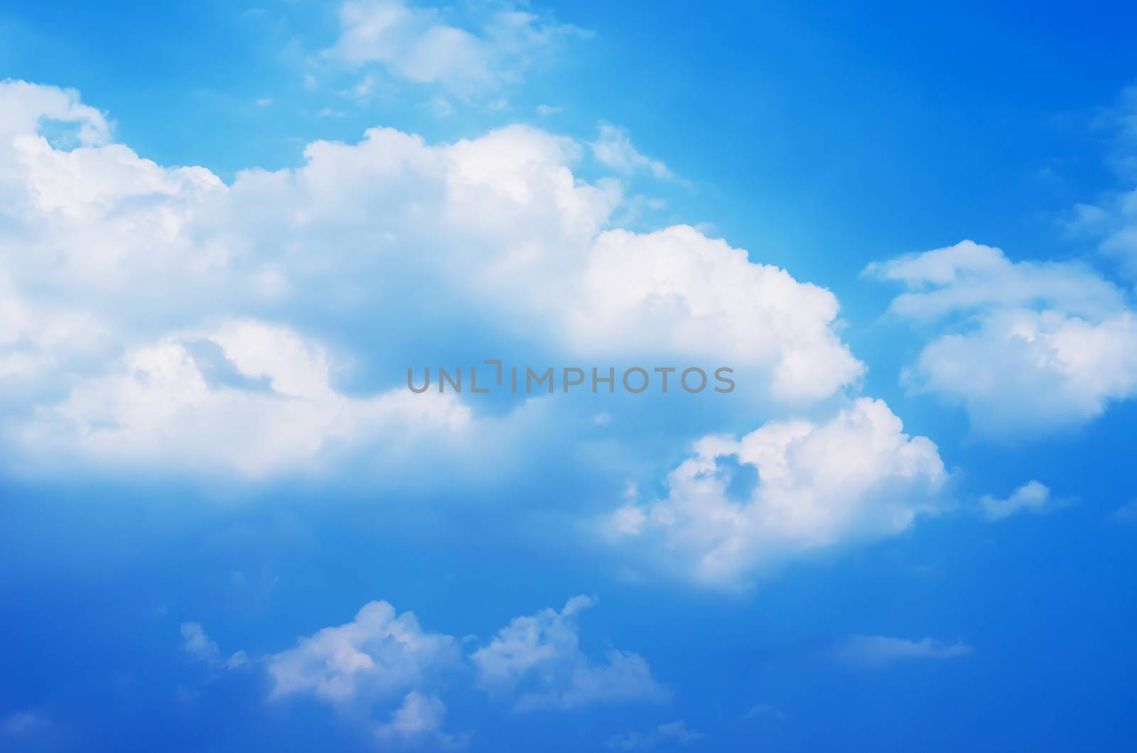 Clouds in the sky by photobyphotoboy