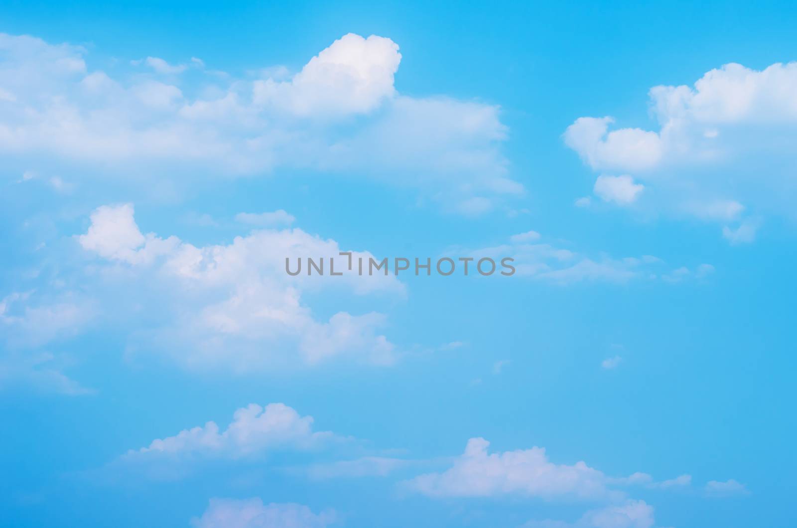 Clouds in the sky by photobyphotoboy
