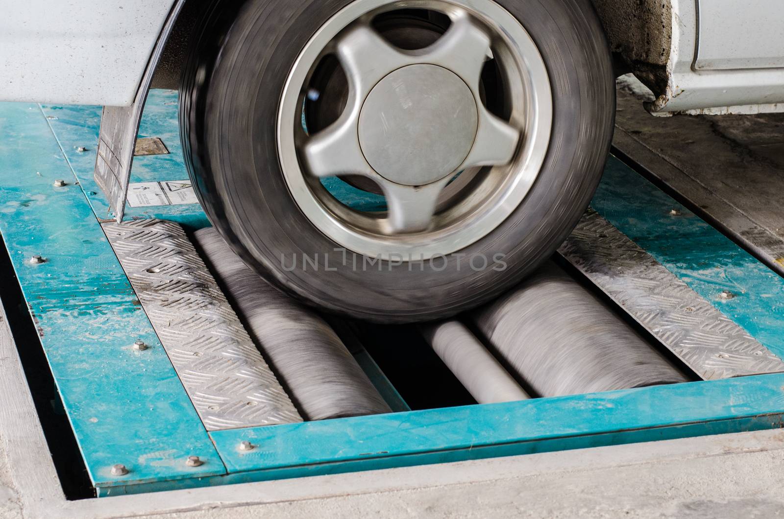 brake testing system of a car by photobyphotoboy