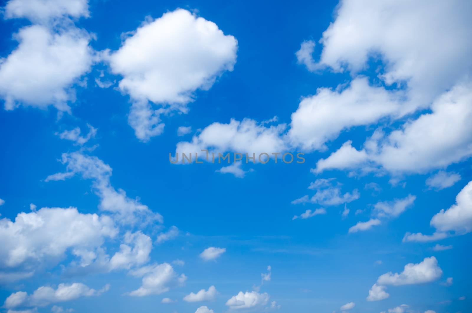 clouds in the blue sky by photobyphotoboy