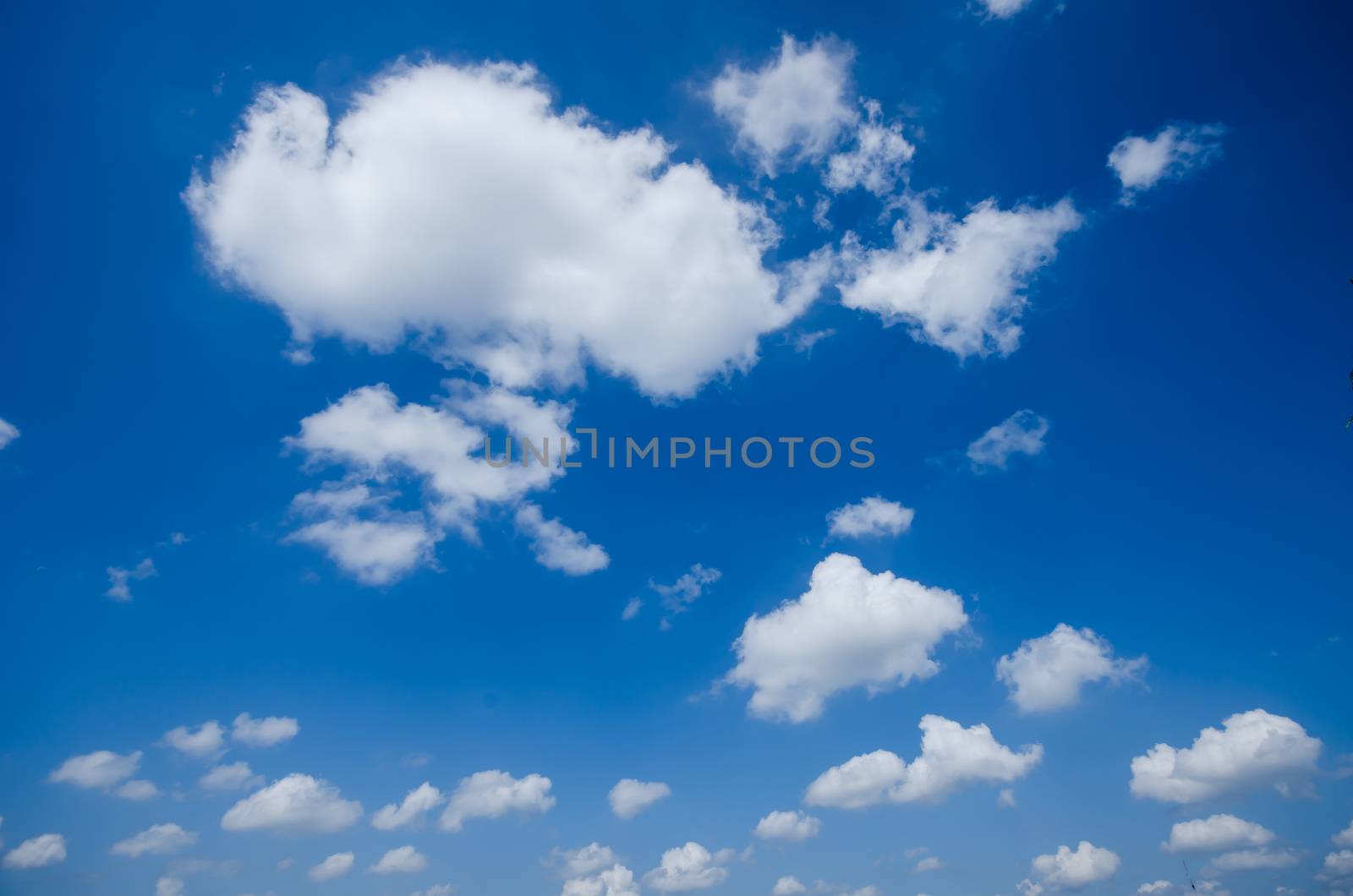 clouds in the blue sky by photobyphotoboy