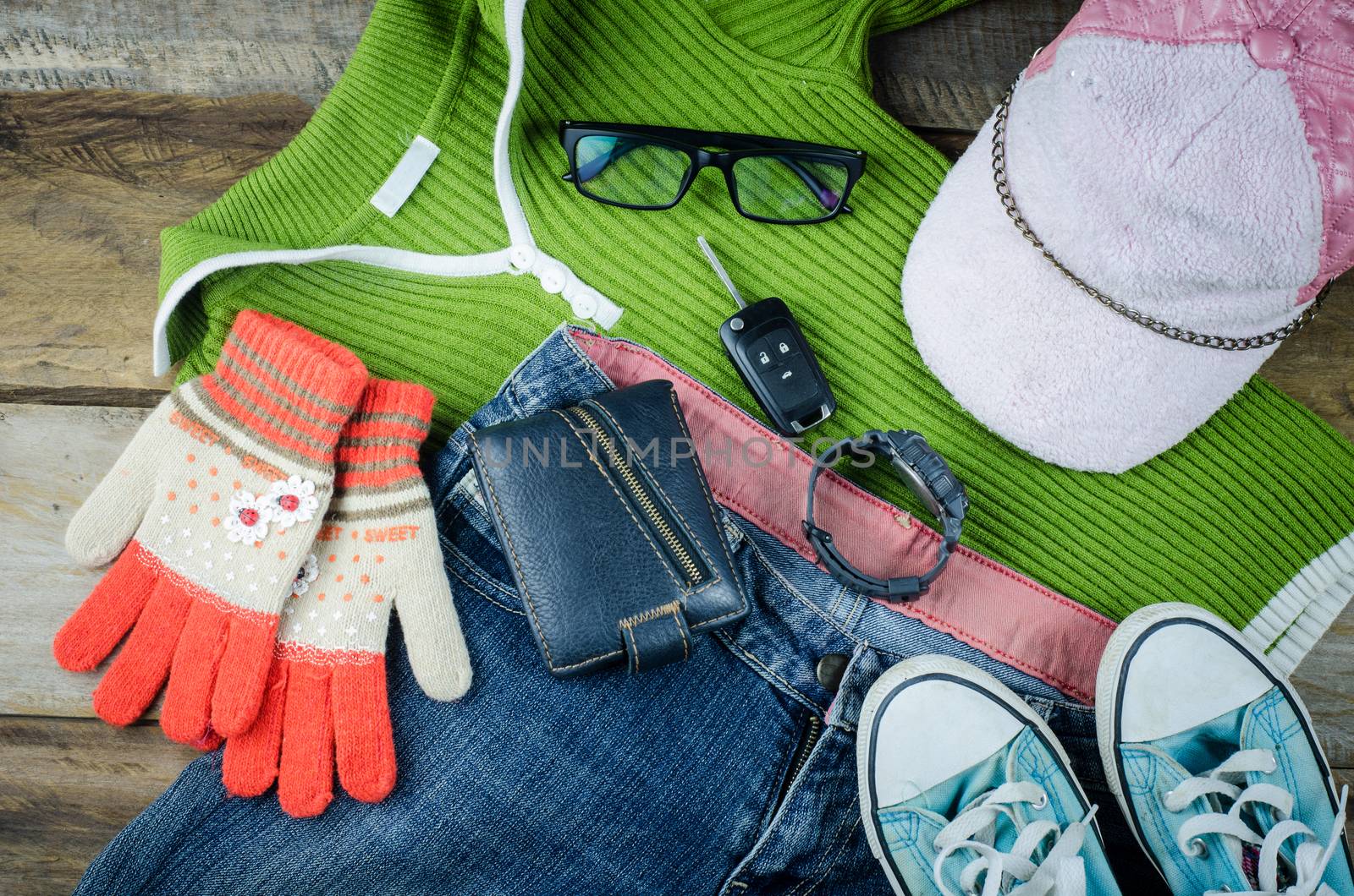 Travel accessories, clothes Wallet, glasses, phone headset, shoes hat, Ready for travel